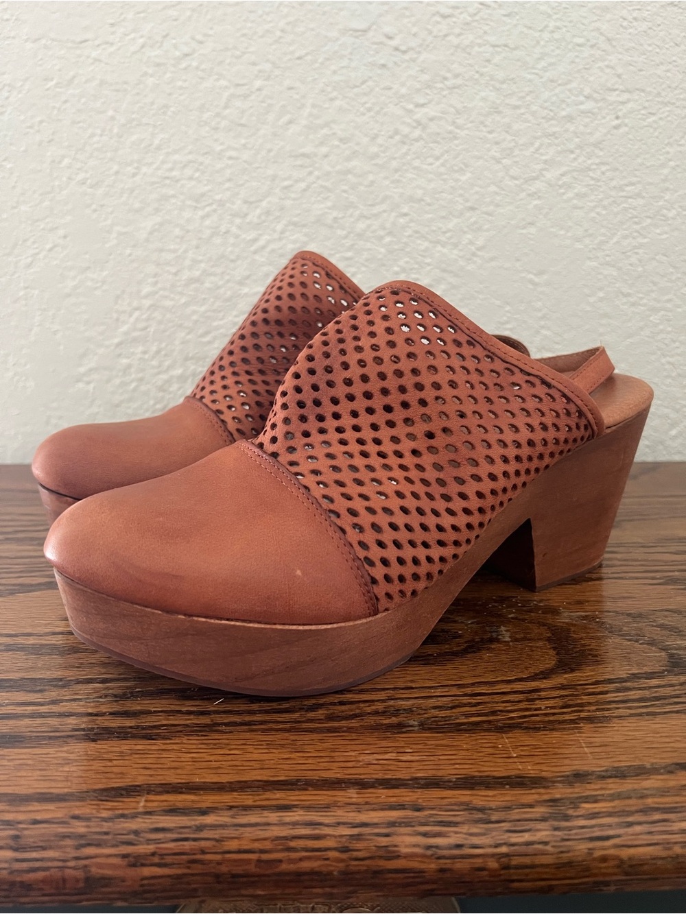 Free People Perforated Leather Wood Logan Clogs EU 40
